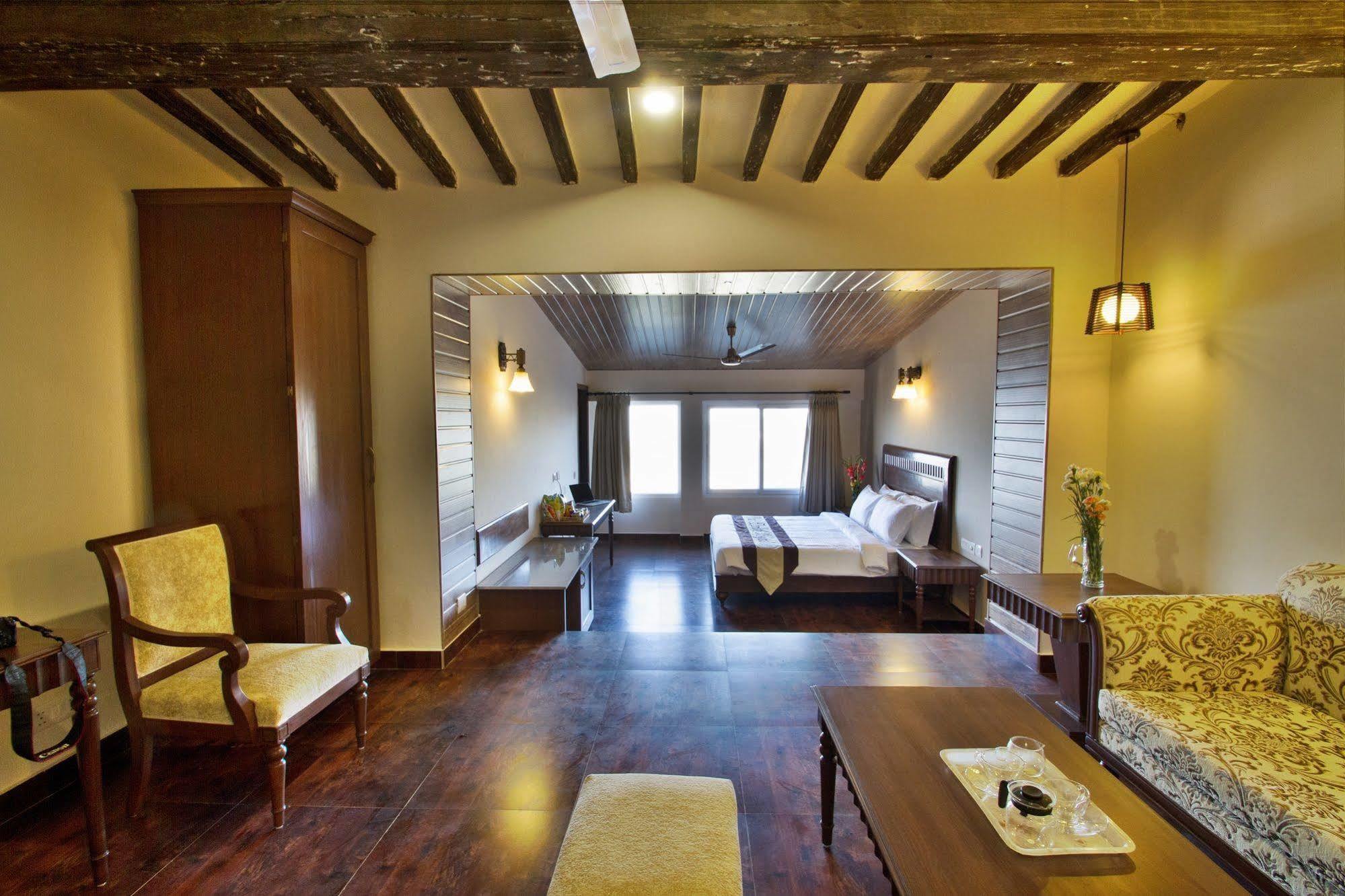 One Earth Royale Boutique Hotel Mussoorie Exterior foto
